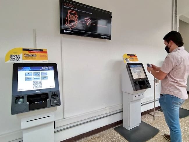 Pasajeros pueden hacer su check-in sin contacto en aeropuerto de Rionegro