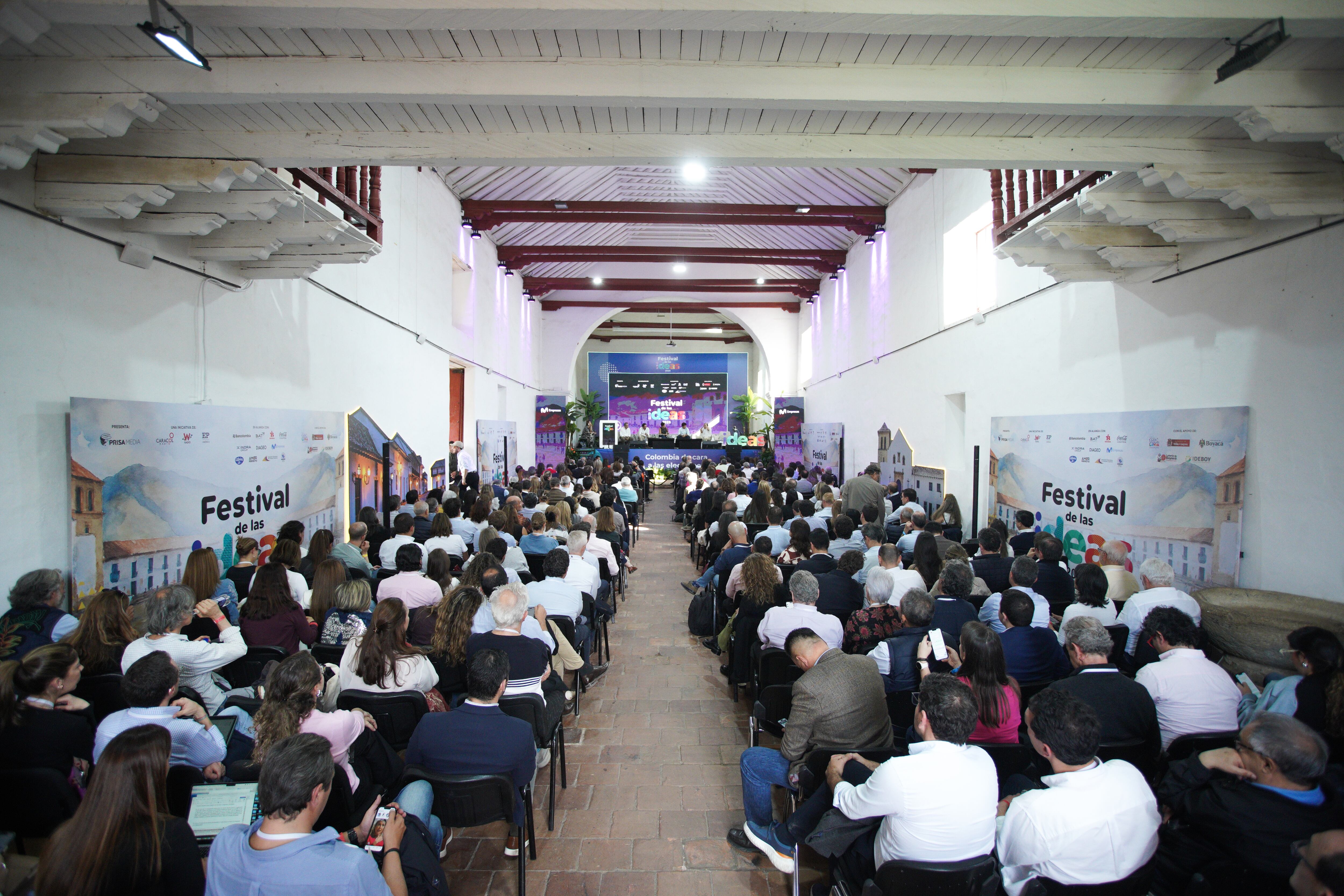 Más de 1.500 expertos de la política, la justicia, la economía, empresarios, académicos, miembros de organizaciones sociales, la Iglesia y otros sectores de la sociedad han asistido al Festival de las Ideas en sus cinco versiones anteriores. | Foto: Caracol Radio