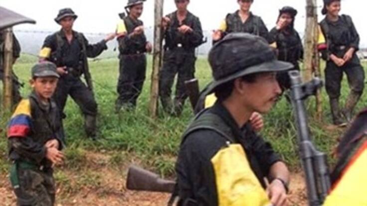 Congresistas le exigen a las Farc que devuelva a los niños reclutados en sus filas