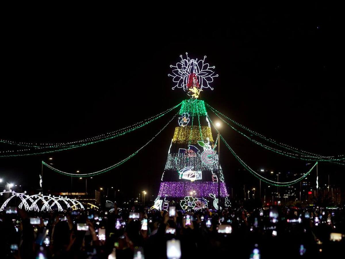 Agéndese: Bogotá le da inició a la navidad con desfile inaugural en la carrera séptima