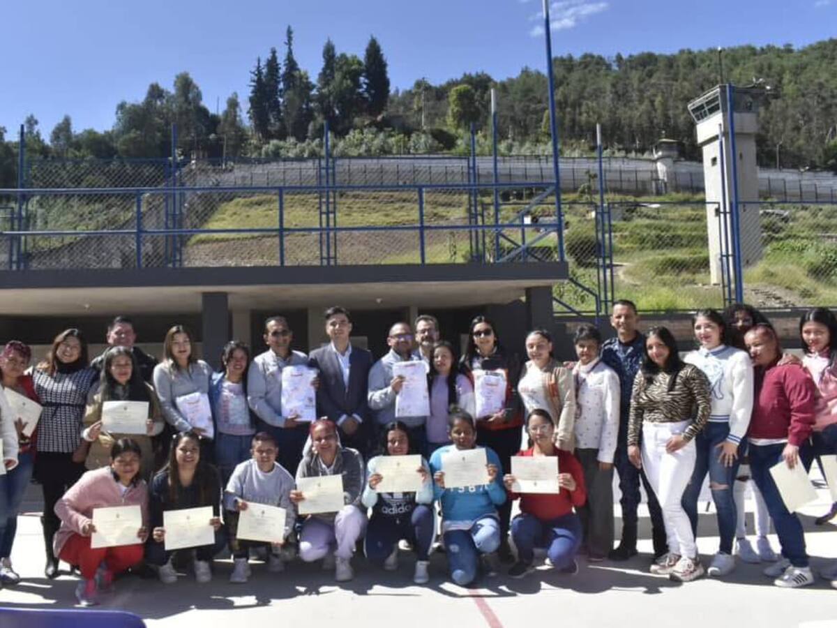 Internas de la cárcel de Sogamoso confeccionaron dotación de trabajadores de Fundación PazdelRío