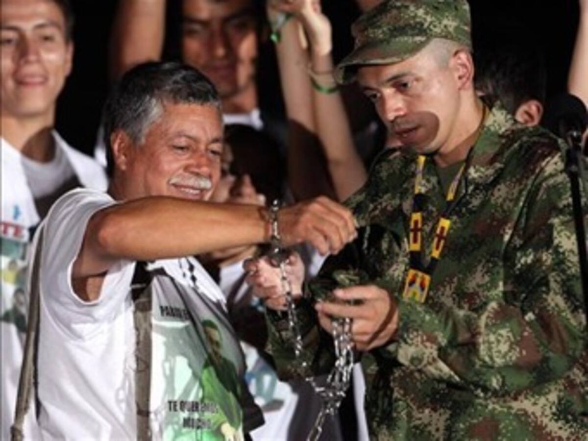 “Sí al acuerdo humanitario”: El clamor que acompañó al profesor Moncayo