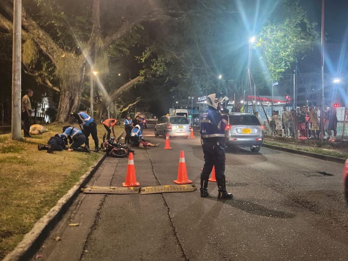 Agente de tránsito fue atropellado por un motociclista en un puesto de control en Ibagué