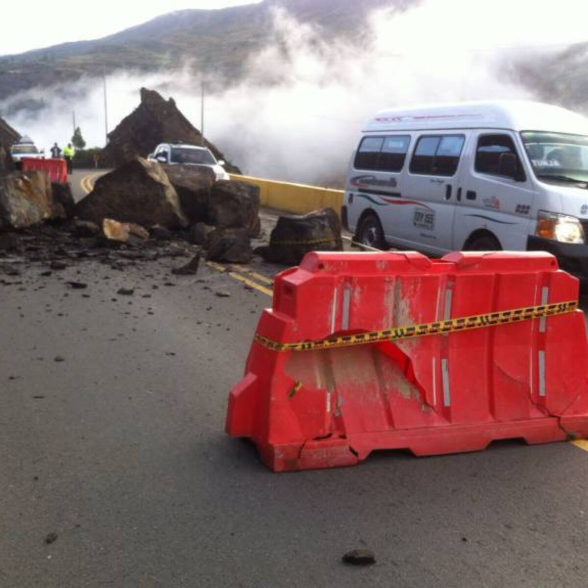 Fuertes lluvias provocan derrumbe y cierre parcial en la vía Chiquinquirá-Tunja