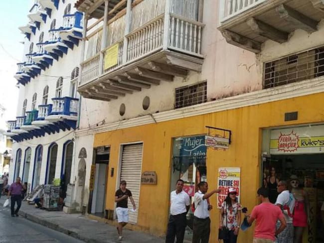 Sellan obras de construcción por no cumplir normas urbanísticas, en Cartagena