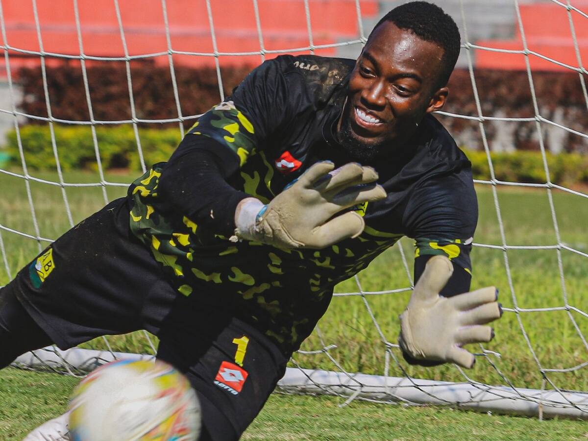 Luis Erney Vásquez, nuevo portero del Bucaramanga: Al equipo le piden ganar títulos