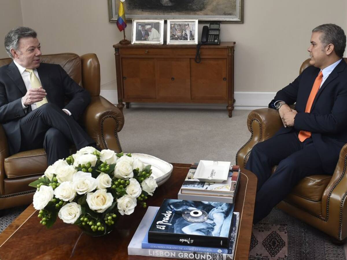 Duque dice que no expresará apoyo a candidato en EEUU como lo hizo Santos