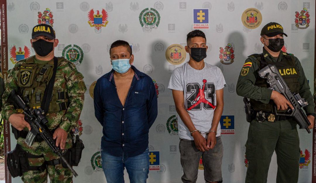  Capturados alias ‘Bolas’ y ‘Mono’ en el Huila. 
 