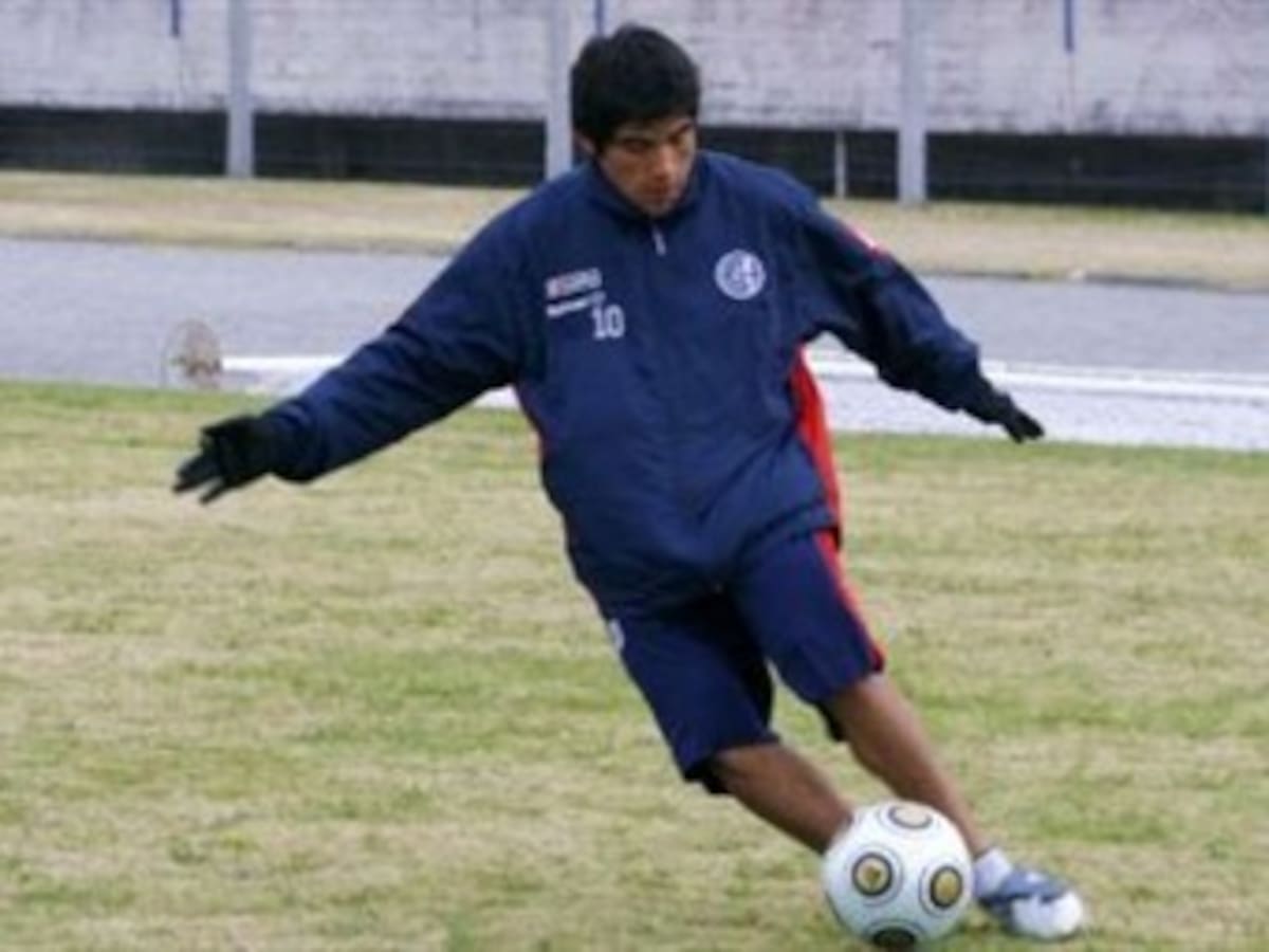 San Lorenzo pierde en su debut en el Apertura-2011 de Argentina