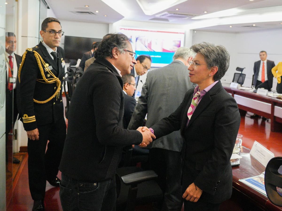 “Queridos amigos del Gobierno Nacional, gobernar es hacer no sabotear”: Claudia López.