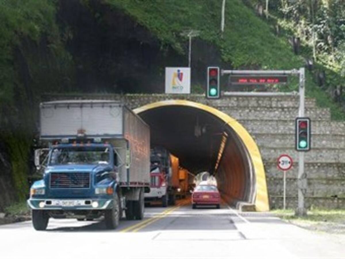 Hasta este lunes permanecerá cerrada la via al Llano