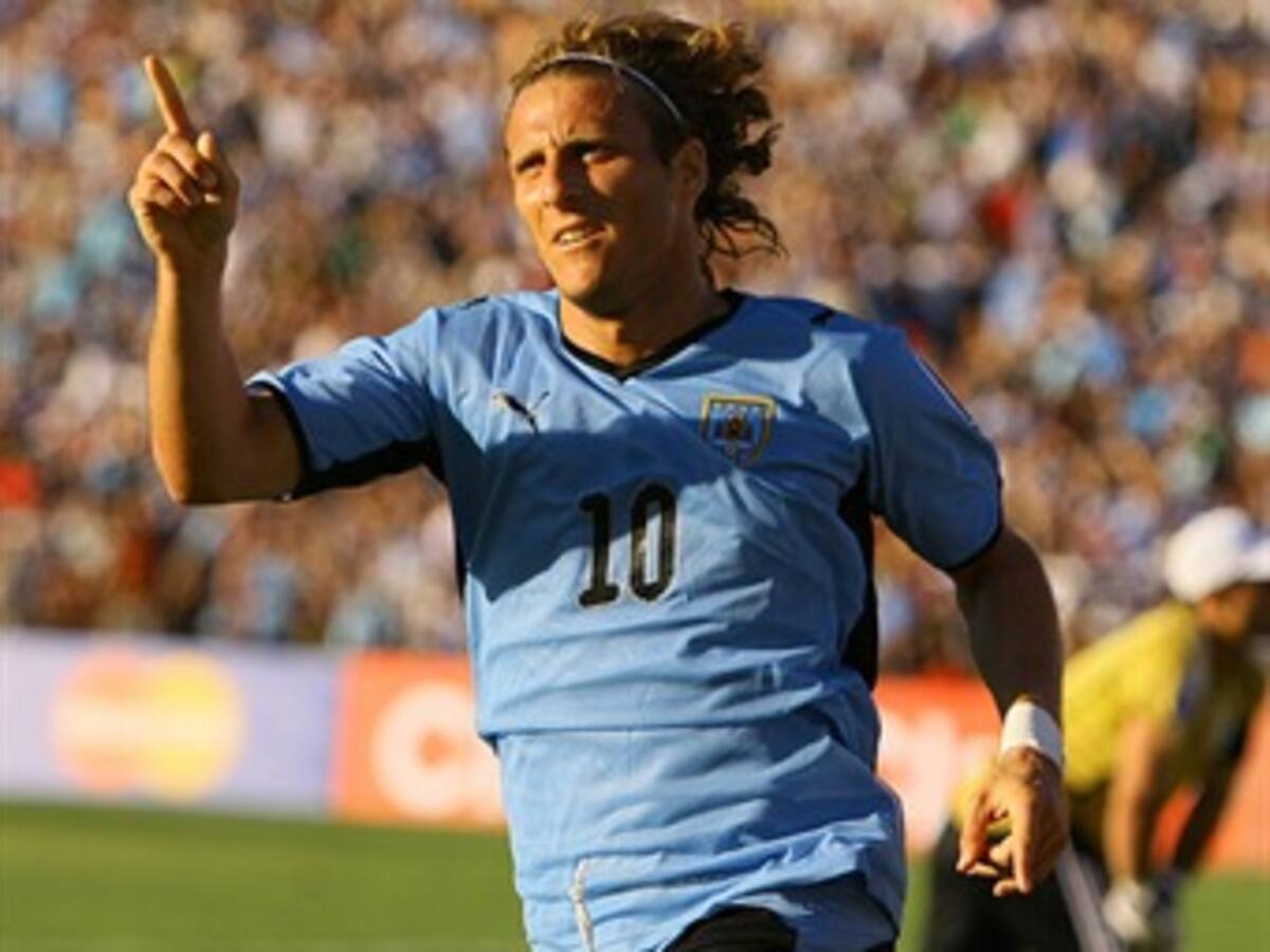 MUNDIAL/ Uruguay autoriza a Forlán jugar la final de la Copa del Rey. El Atlético de Madrid responsable