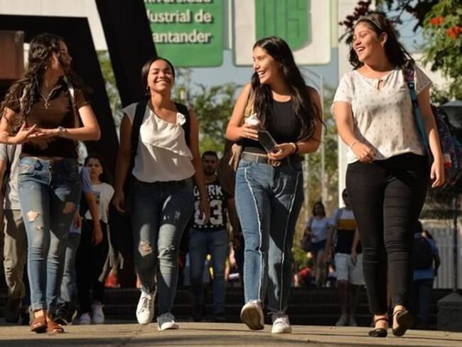 Gobernación pagará matrículas a 15 mil 298 estudiantes