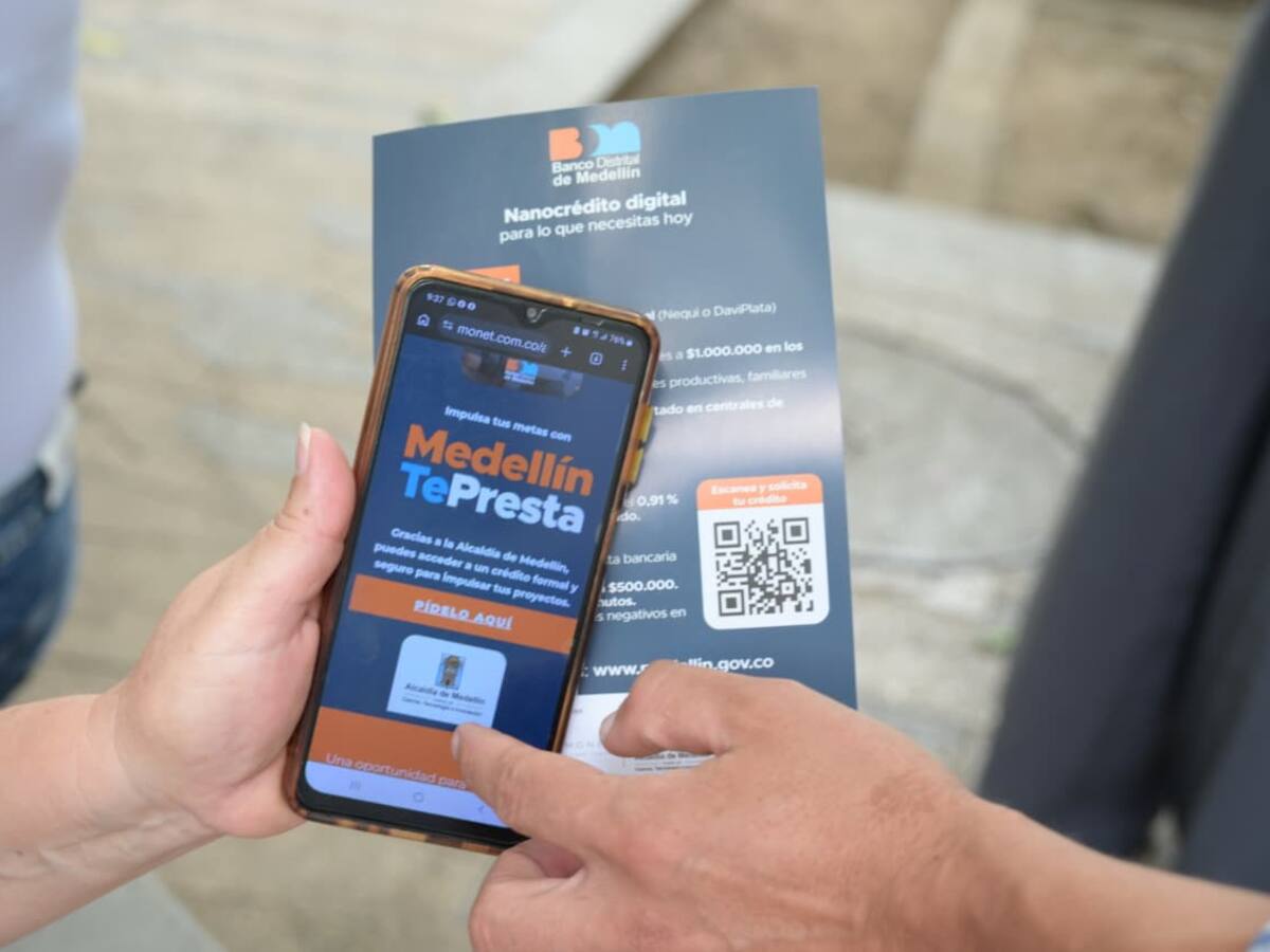 Medellín busca frenar el “gota a gota” con más de 15.000 nanocréditos del Banco Distrital