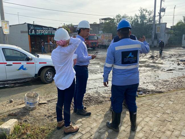 Así avanza la emergencia en Tierra Baja por rotura de conducción terrestre