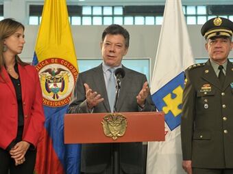 El presidente Santos, la Alta Consejera para la Equidad de la Mujer  y el Director de la Policía.