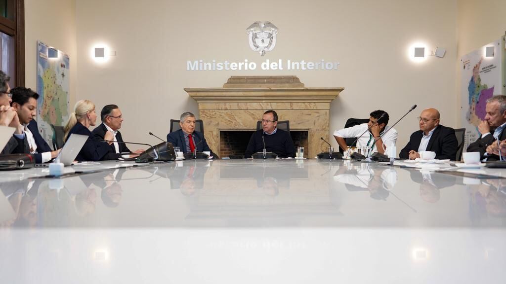 El presidente de la Cámara invitó a su tío a una reunión con el Gobierno sobre la reforma a la Salud (MinInterior)