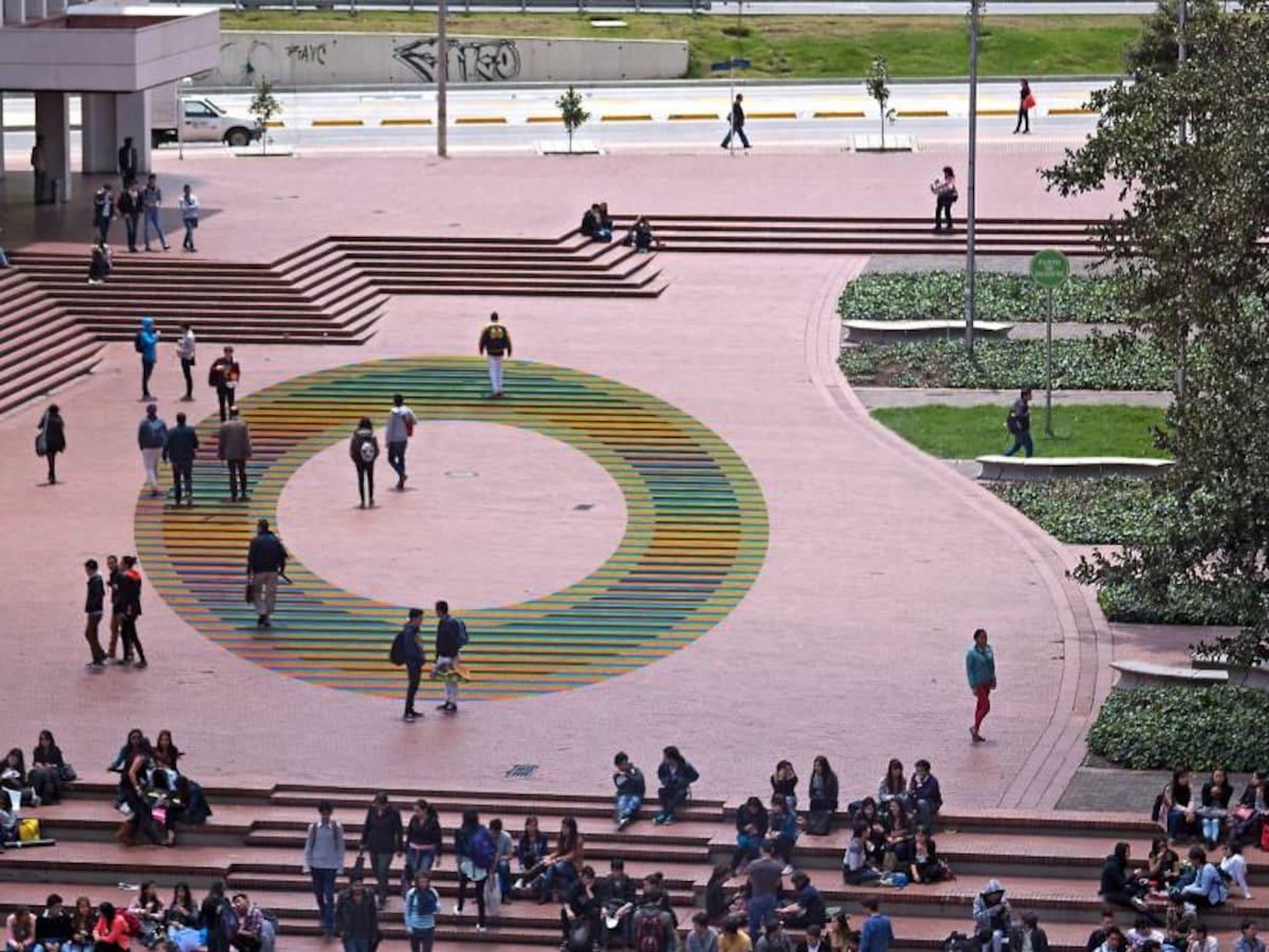 El trabajo de Carlos Cruz-Diez se toma el paisaje urbano de Bogotá