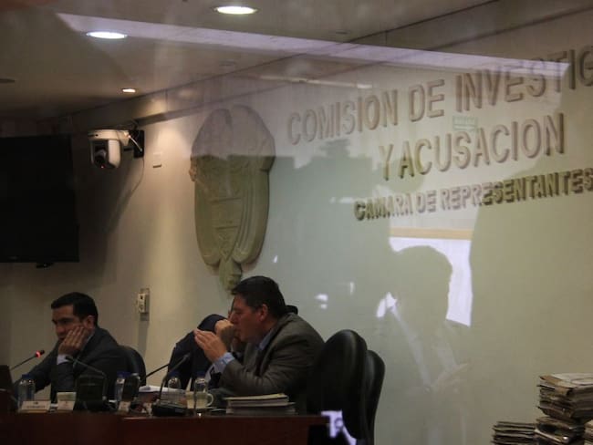 Comisión Acusaciones estudia archivar investigación de Duque y Ñeñepolítica