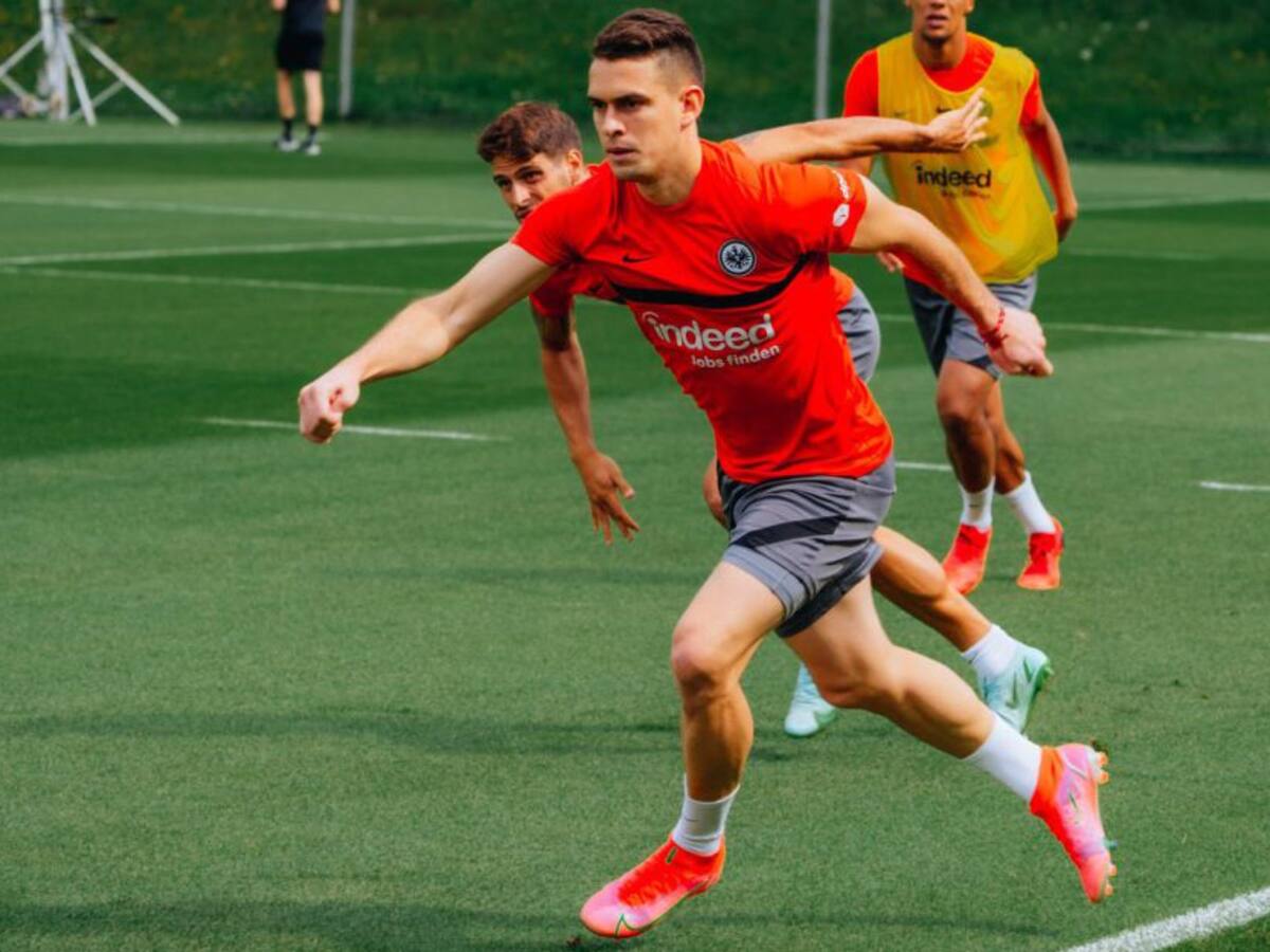 Inicia la conquista alemana: Santos Borré ya se entrena con el Frankfurt