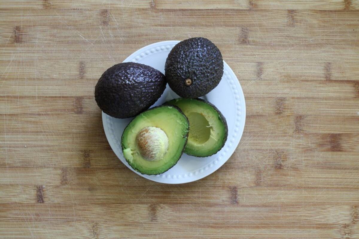 7.  Aguacate: Al darles grandes cantidades el sistema digestivo se puede resentir.