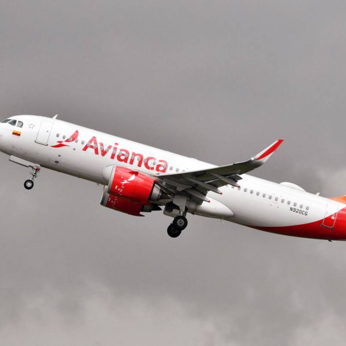 Vuelo de Avianca que cubría la ruta Madrid - Bogotá aterrizó por falla técnica en Portugal