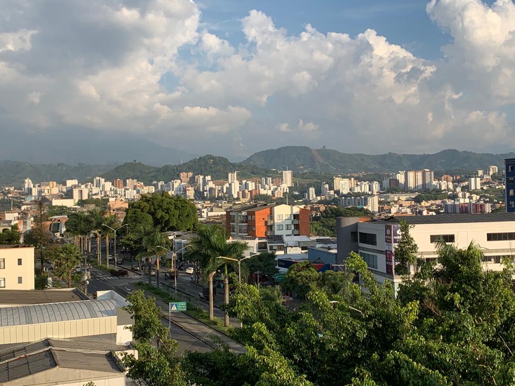 Caracol Radio Pereira.