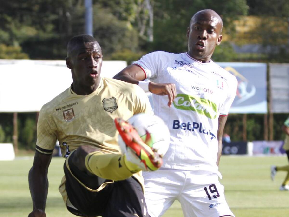 Una vez más: Las Águilas de Leonel no pudieron ganar ante 10 jugadores