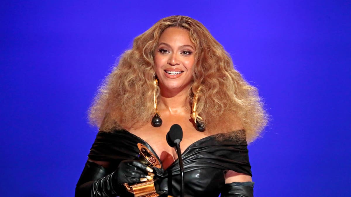 Beyoncé celebra 45 años con la edición de lujo por el vigésimo aniversario de su álbum ‘B’Day’