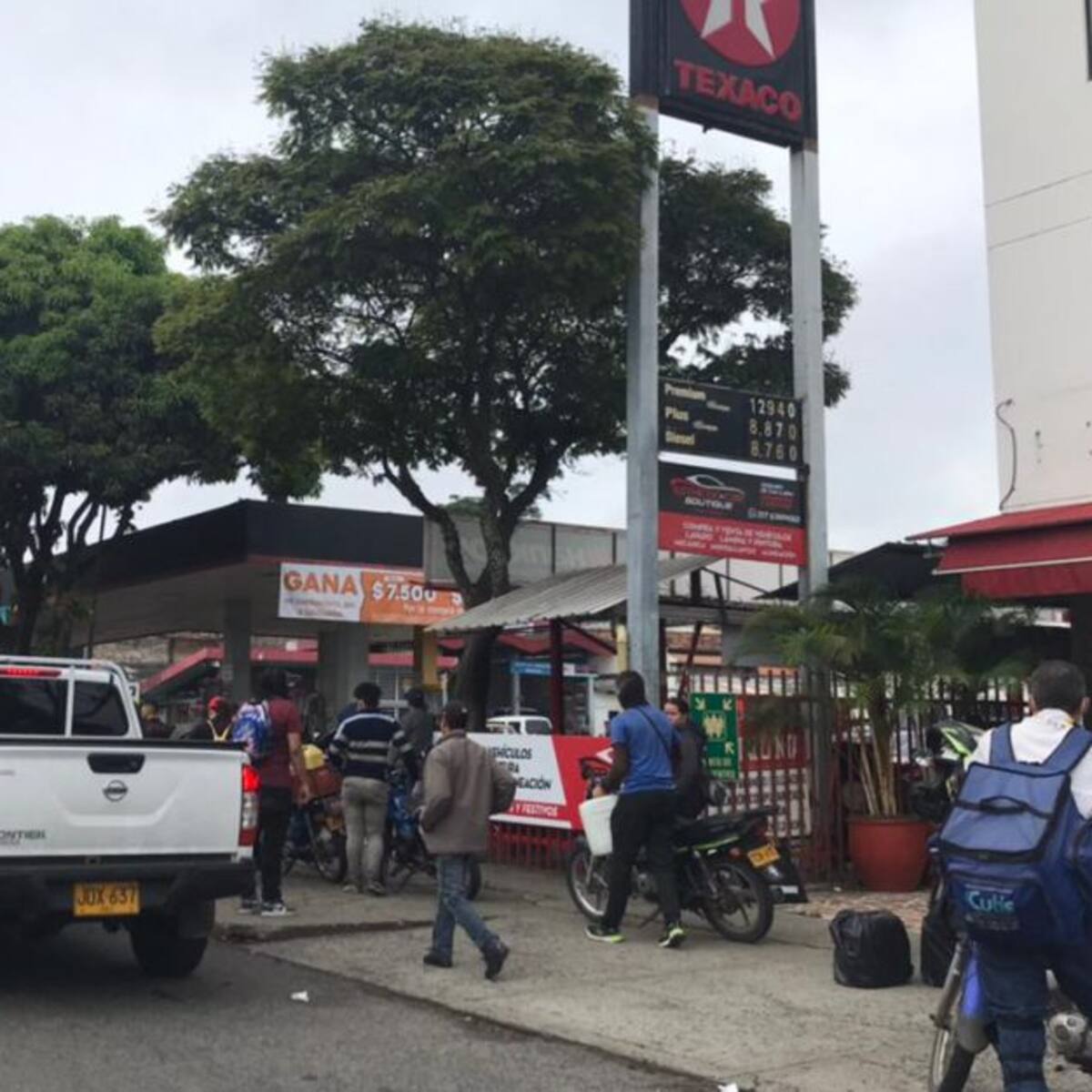 Solo 4 estaciones fueron abastecidas con combustible