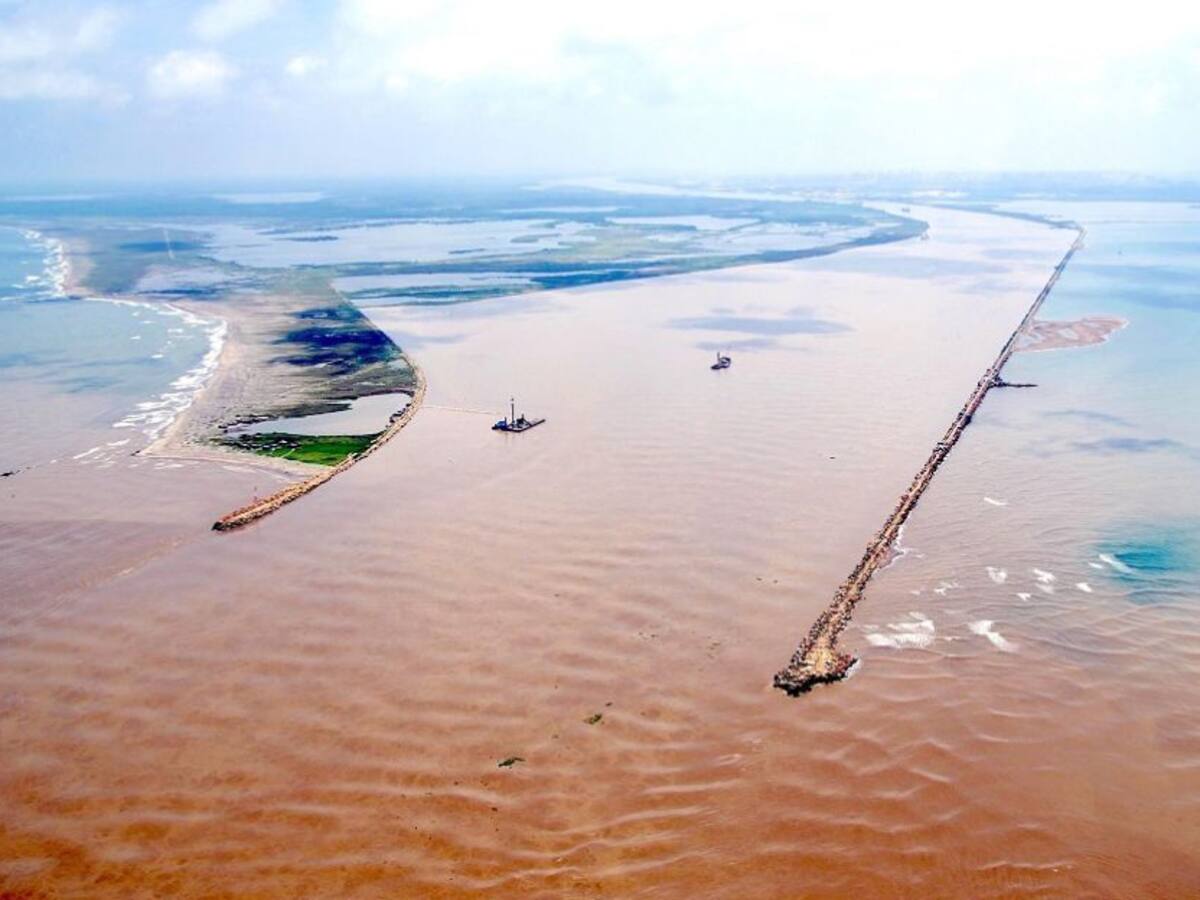 Adjudican dragado en el canal de acceso para todo el 2020