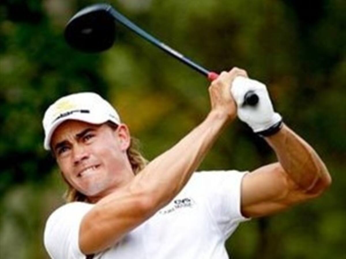 Camilo Villegas es 23 en clasificación mundial que lidera Tiger Woods