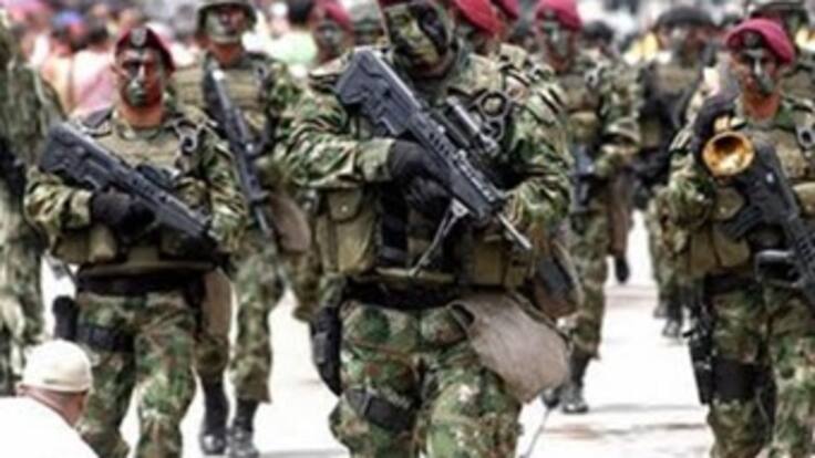 Santos anuncia 10.5 billones de pesos para fortalecer el sector defensa