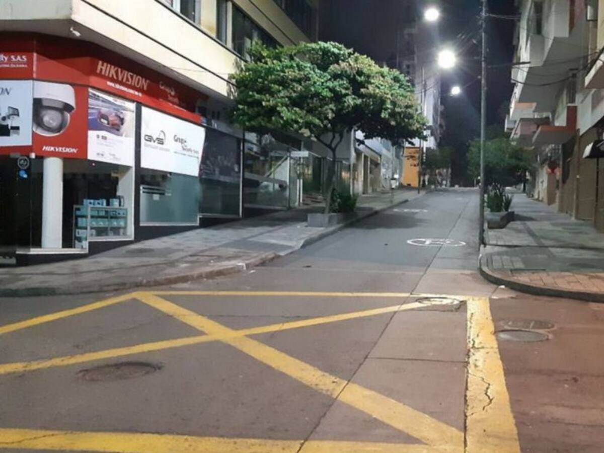Evalúan reducir horario de toque de queda nocturno en Armenia