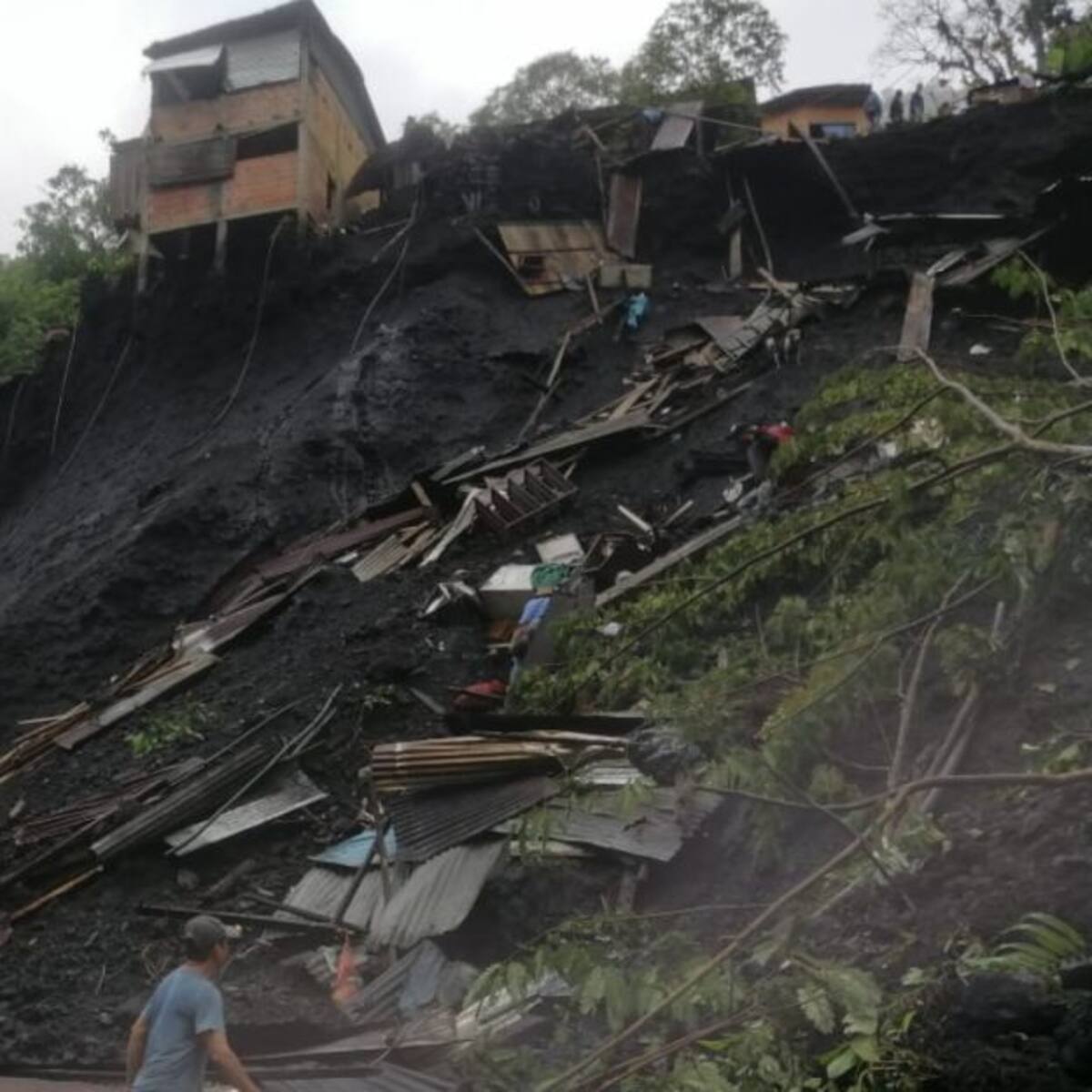 En Quípama se presentó colapso de viviendas por deslizamiento de tierra