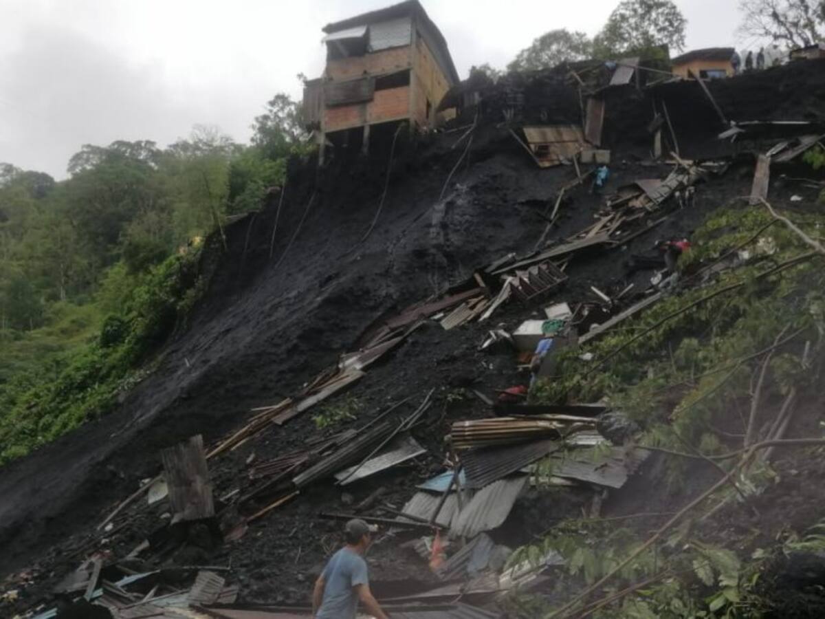 En Quípama se presentó colapso de viviendas por deslizamiento de tierra