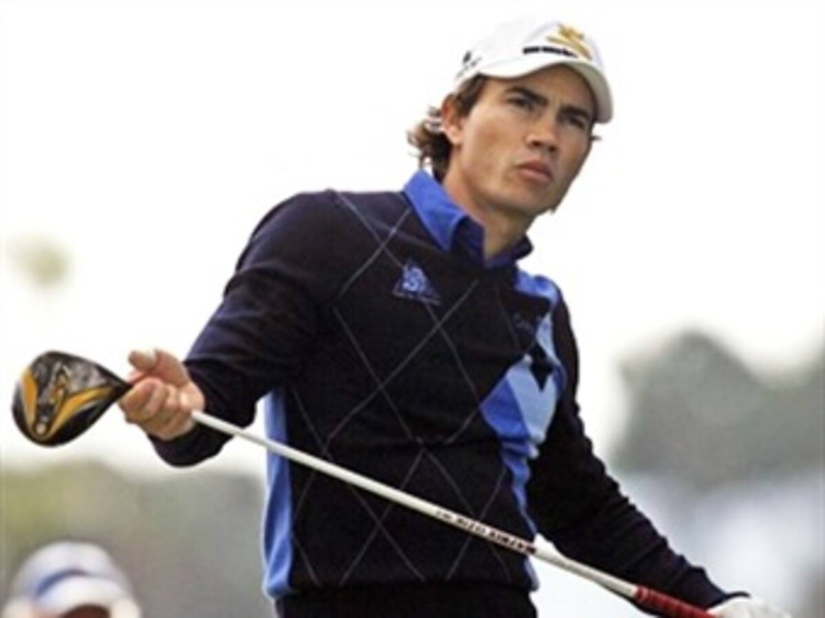 Camilo Villegas pierde opciones en el BMW Championship. Tiger Woods, espectacular!