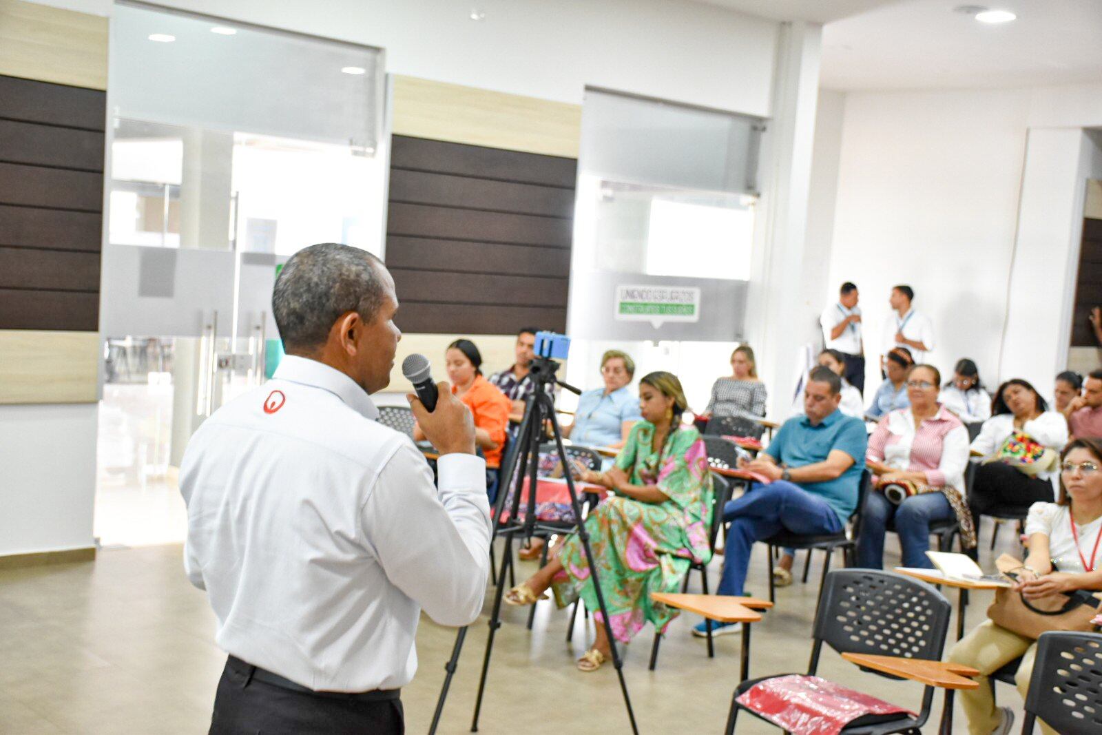 Uriel García Pereira, gerente general de Veolia Aguas de Montería.