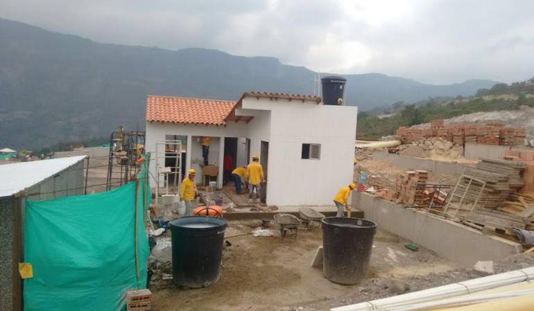 Vivienda aun en construcción en el nuevo casco urbanos de Gramalote