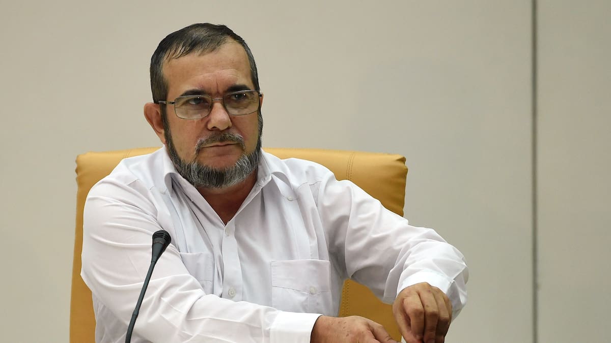 Rodrigo Londoño anuncia su apoyo a la campaña de Iván Cepeda