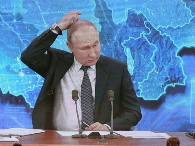 Vladimir Putin en una conferencia de prensa desde Moscú