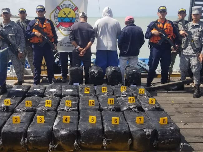 Autoridades incautaron cerca de una tonelada de cocaína en la Guajira