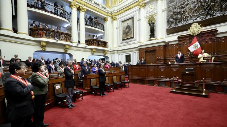 La gente también pide que el Congreso se vaya a su casa: exministro de Salud de Perú
