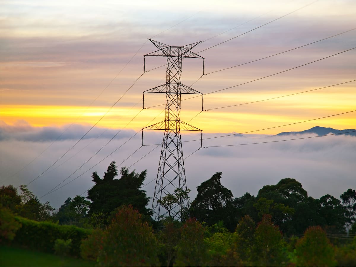 Sector de energía y servicios lanza nueva alerta sobre riesgos de apagón en Colombia