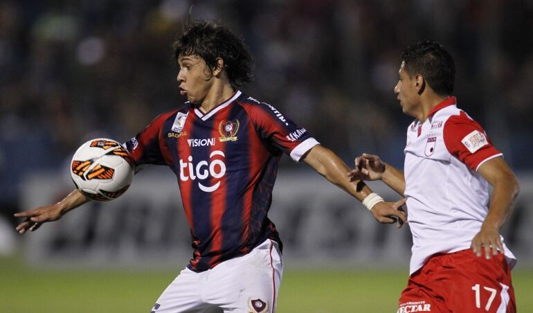 Óscar Romero (I) y Juan Daniel Roa (D)