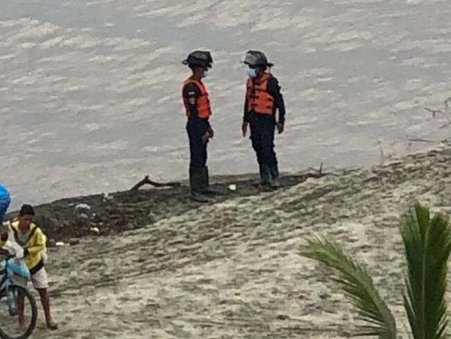 Organismos de socorro buscan a menor que fue arrastrado por río Manzanares