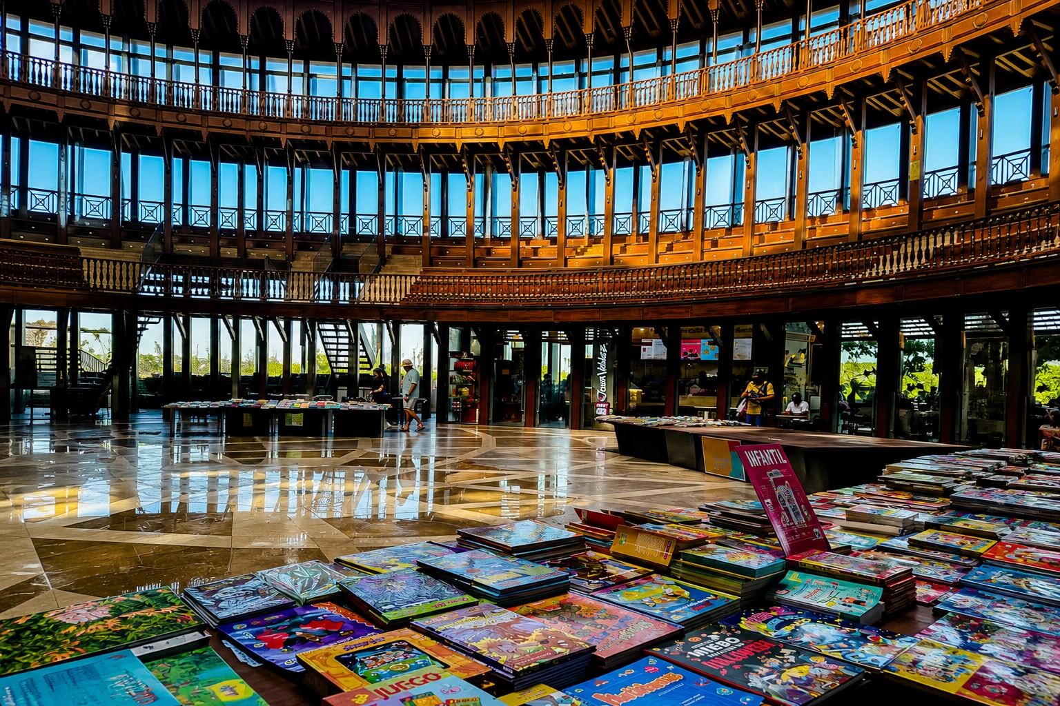 El Gran Outlet de Libros se despide de Cartagena este domingo 24 de mayo