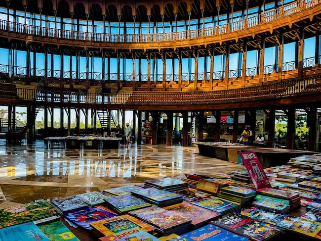 El Gran Outlet de Libros se despide de Cartagena este domingo 24 de mayo