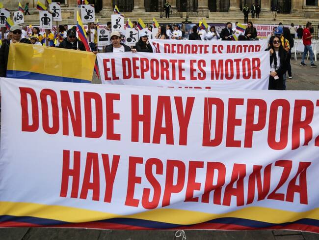 Parece que Petro quiere acabar con el deporte: exministro Lucena denuncia reducción de presupuesto