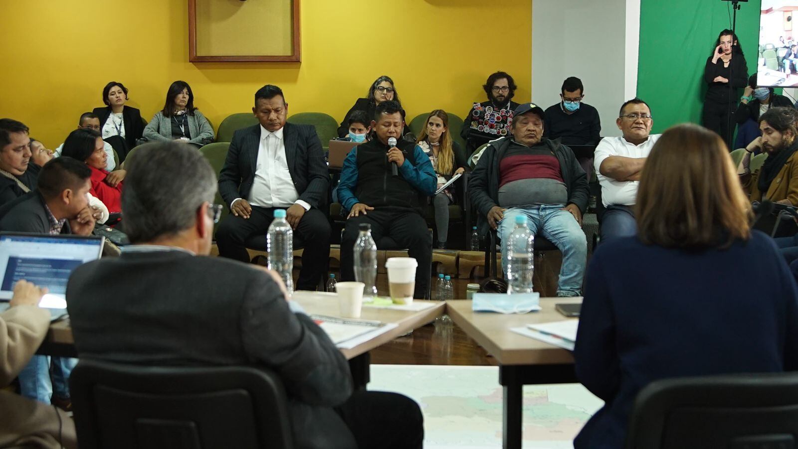 Corte Constitucional, reunión con los indígenas amazónicos